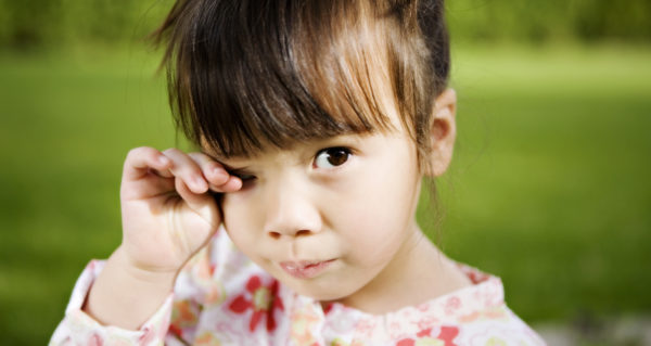 аллергия у ребенка опухли глаза