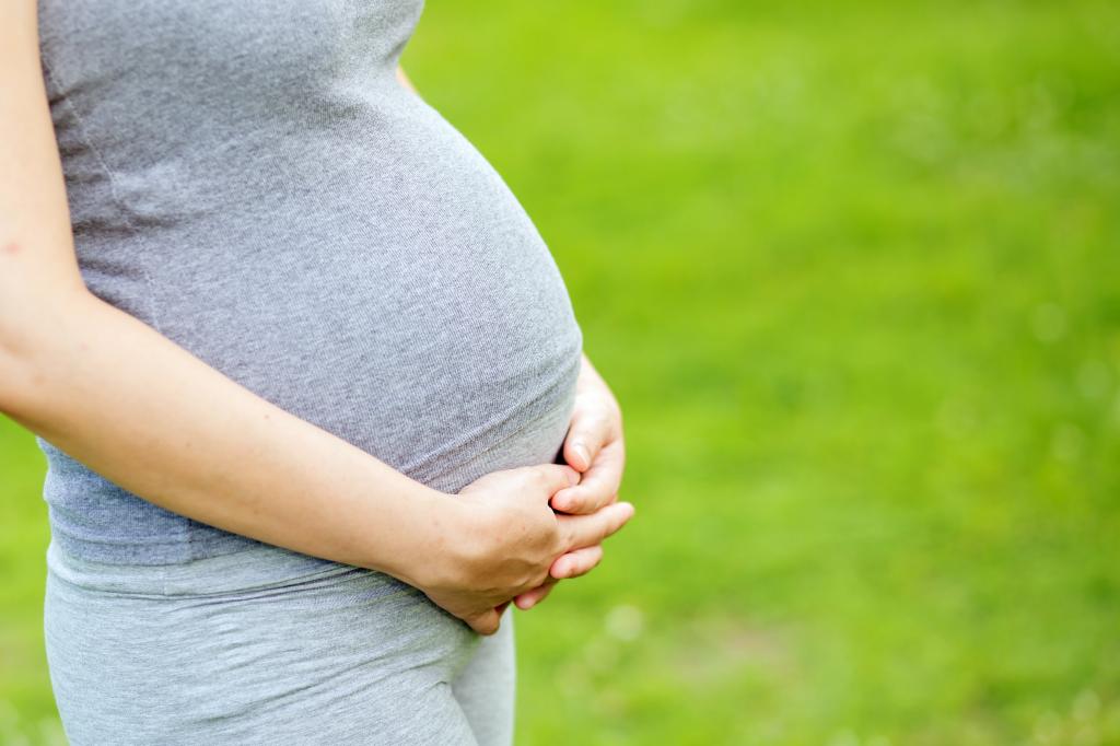 Болит живот у беременных
